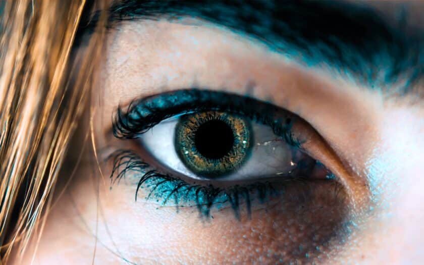faux cils magnétique avec eyeliner